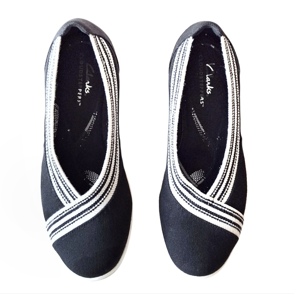 Clarks Cloudsteppers Slip-On Flats Black Knit Comfort Cushioned Shoes Women’s 8
